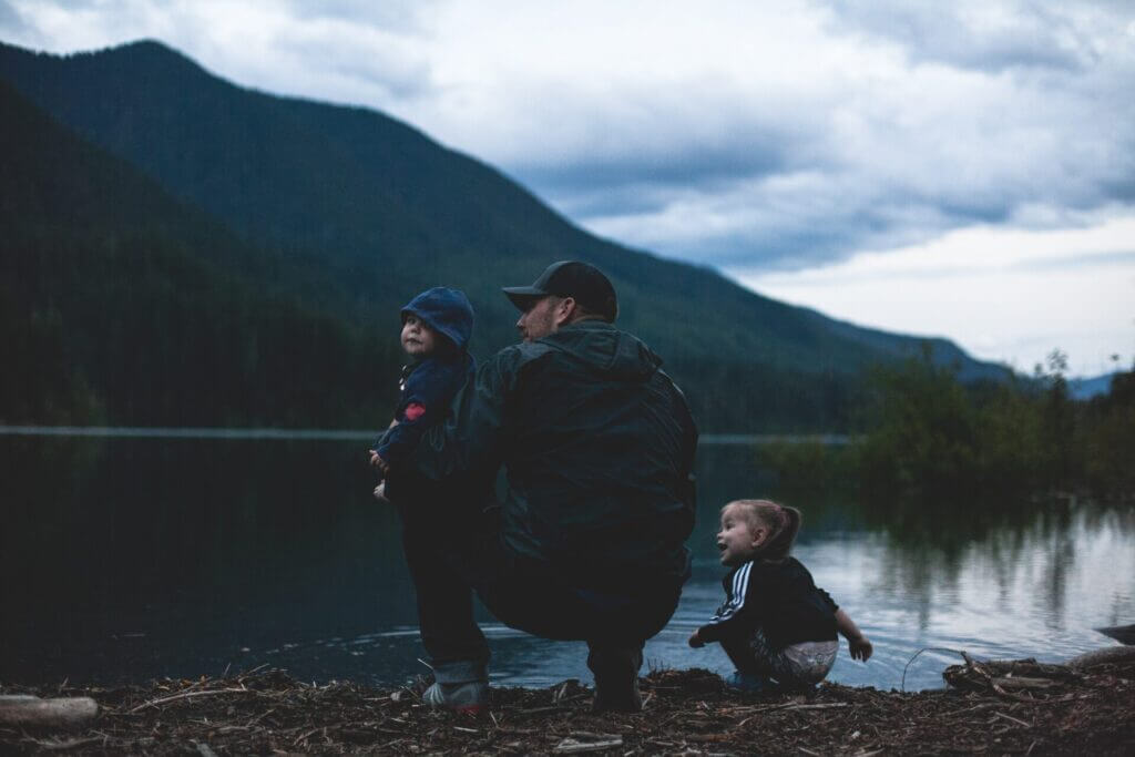 Family reunification in the U.S.: At what age a child can petition for his or her parents? 3 - Urbina Immigration Law. a que edad un hijo puede pedir a sus padres