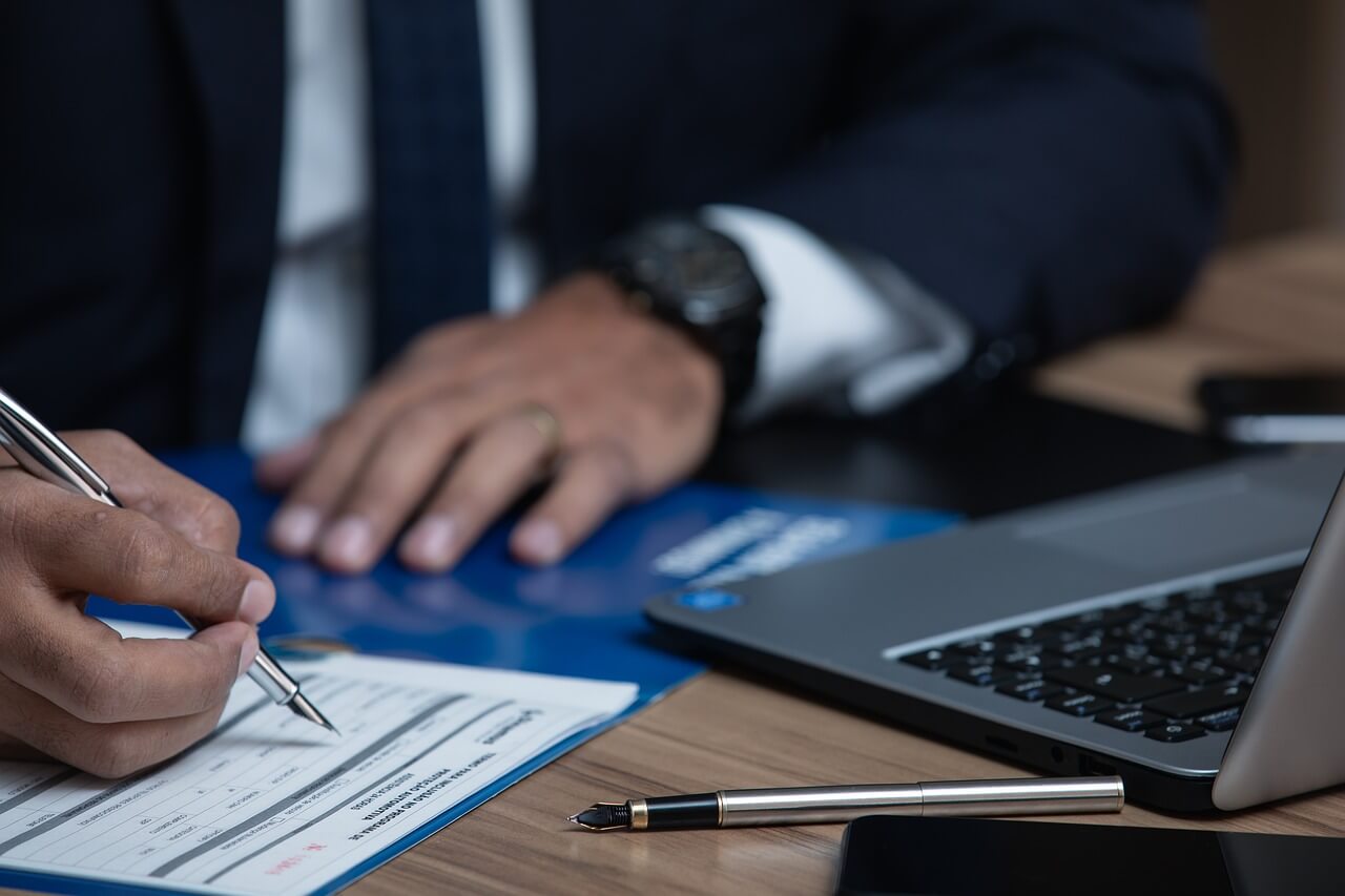 Urbina Immigration Law Services in Georgia right g347014b11 1280 - Urbina Immigration Law.
