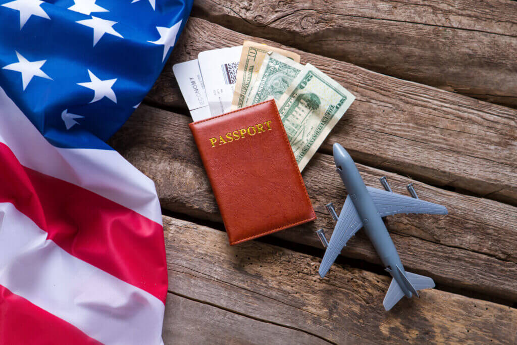 How to successfully apply for Humanitarian Parole: Complete guide with requirements 11 - Urbina Immigration Law. Cumplir con los requisitos del parole humanitario le brinda acceso a un beneficio público para aquellas personas que se encuentren fuera de Estados Unidos
