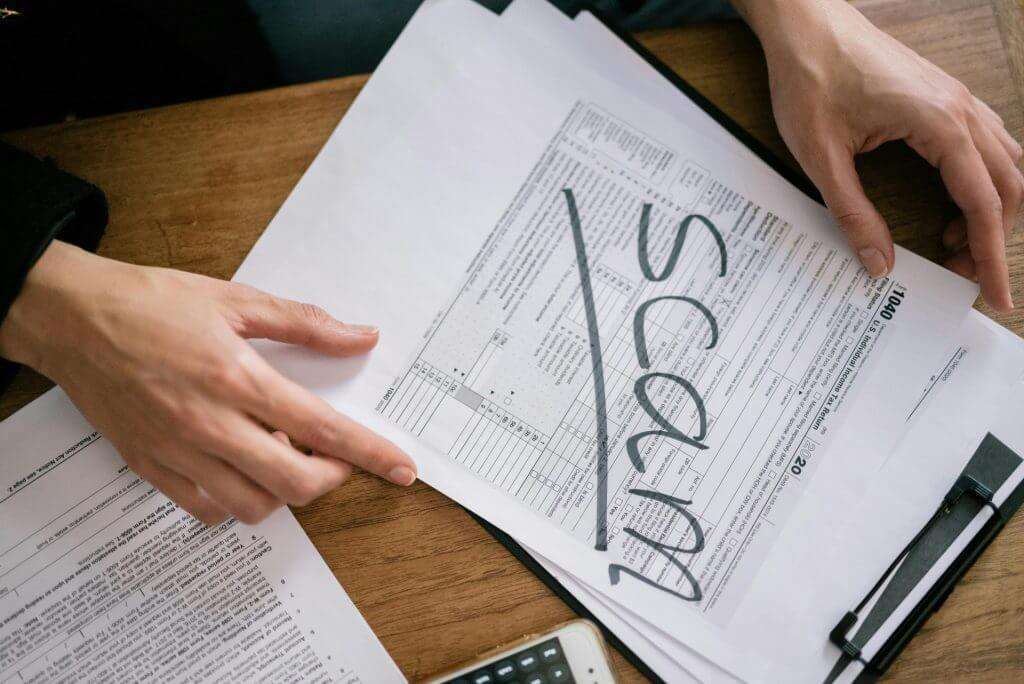Cómo reconocer y prevenir estafas en trámites migratorios 3 - Urbina Immigration Law. Urbina Immigration Law Services in Georgia pexels leeloo the first 7247410 - Urbina Immigration Law.